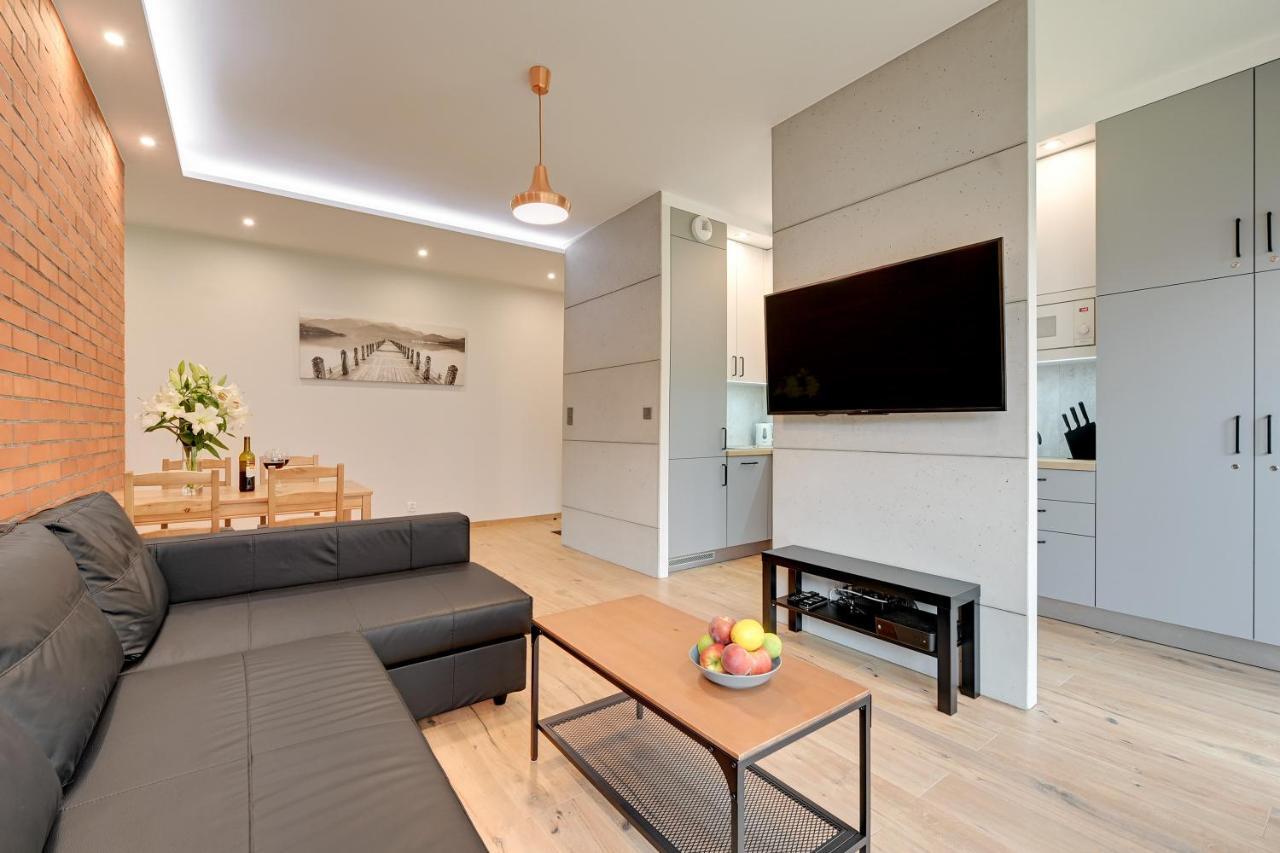 Central Apartment - Free Private Parking Gdańsk Eksteriør bilde